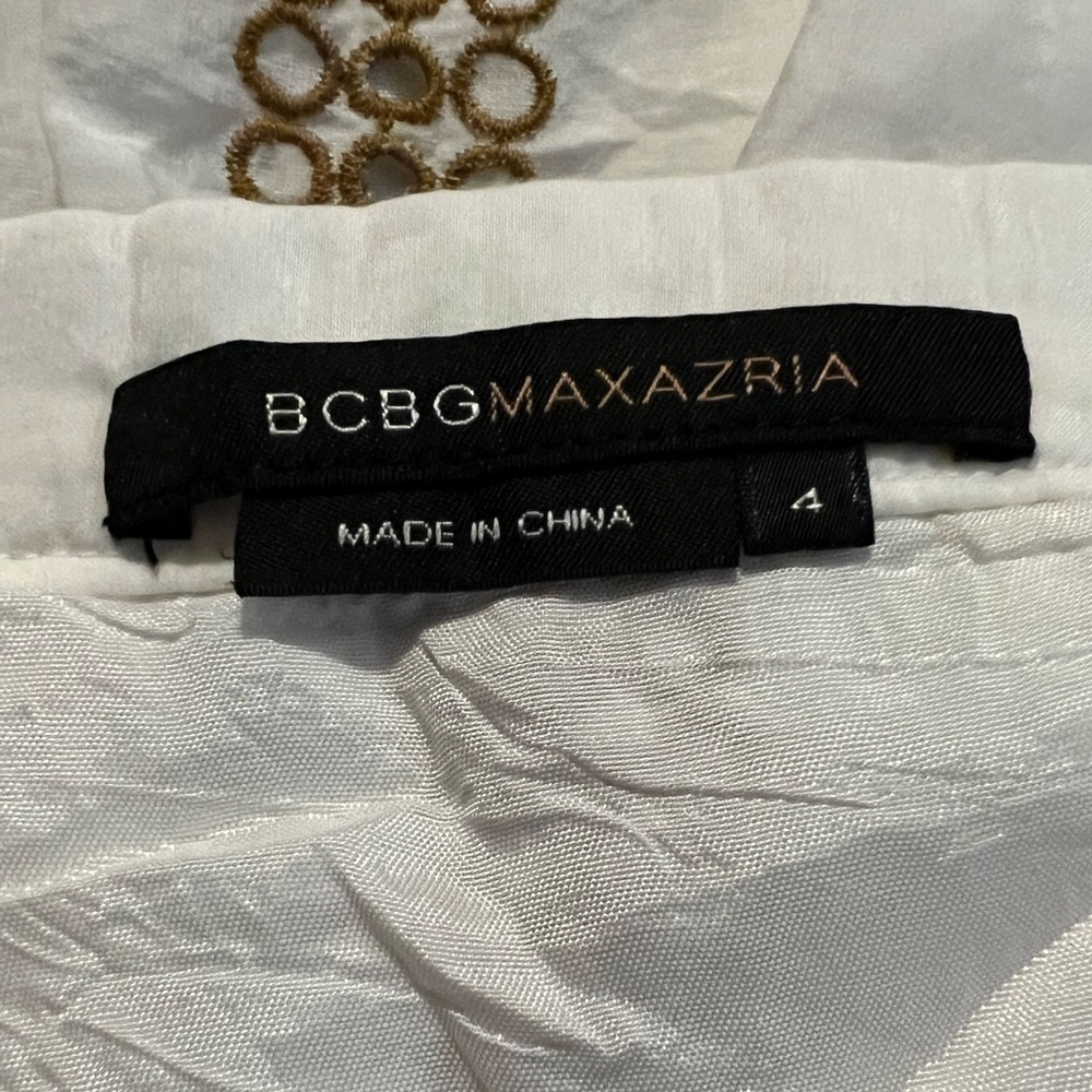 ⭐️ 3 For $15 BCBGMAXAZRIA White and Gold Women's Skirt - Picture 5 of 6